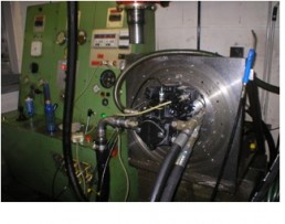 Démontage Expertise Réparation Remontage Essais sur banc d'une pompe hydraulique SAUER MPV046
