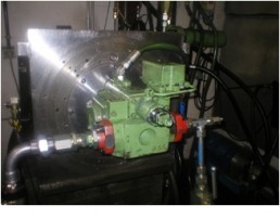 Démontage Expertise Réparation Remontage Essais sur banc d'une pompe hydraulique SAUER SAUER JV70
