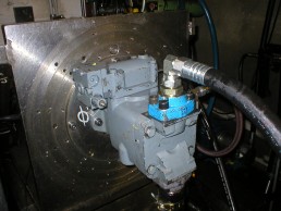 Démontage Expertise Réparation Remontage Essais sur banc d'une pompe hydraulique OILGEAR-TOWLER-PVG100
