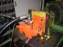 Démontage Expertise Réparation Remontage Essais sur banc d'un moteur hydraulique-Hydromatick-A6VM200