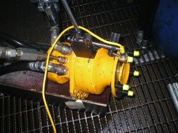 Démontage Expertise Réparation Remontage Essais sur banc d'un moteur hydraulique-POCLAIN-MS02