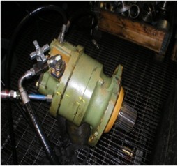 Démontage Expertise Réparation Remontage Essais sur banc d'un moteur hydraulique-POCLAIN-MS35