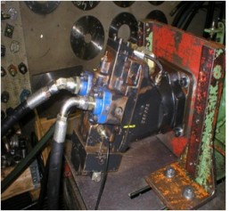 Démontage Expertise Réparation Remontage Essais sur banc d'un moteur hydraulique-SAUER-51V