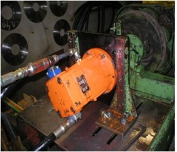Démontage Expertise Réparation Remontage Essais sur banc d'un moteur hydraulique-VONROLL-MMK